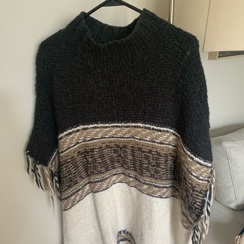 Free People Poncho - SIZE XS